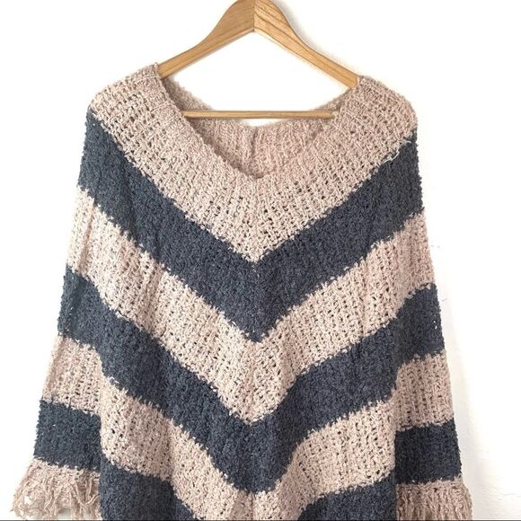 Plus Size Bohemian Hippie Beach Vibes Chevron Fringe  Poncho Size 0XL - Picture 4 of 6